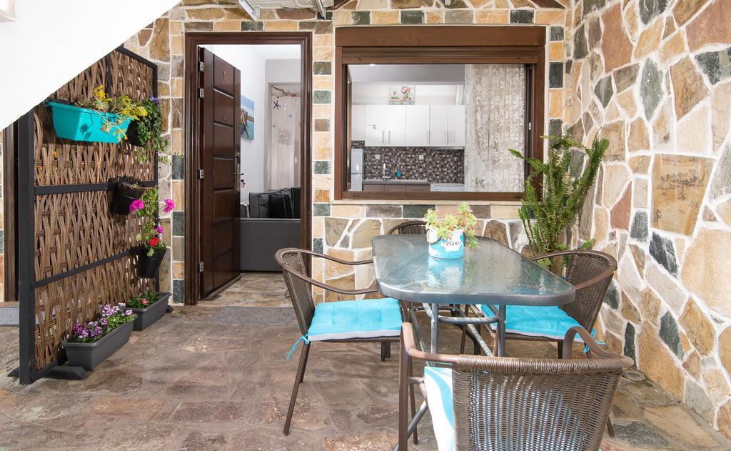 Simon King Apartamento Vourvourou Exterior foto